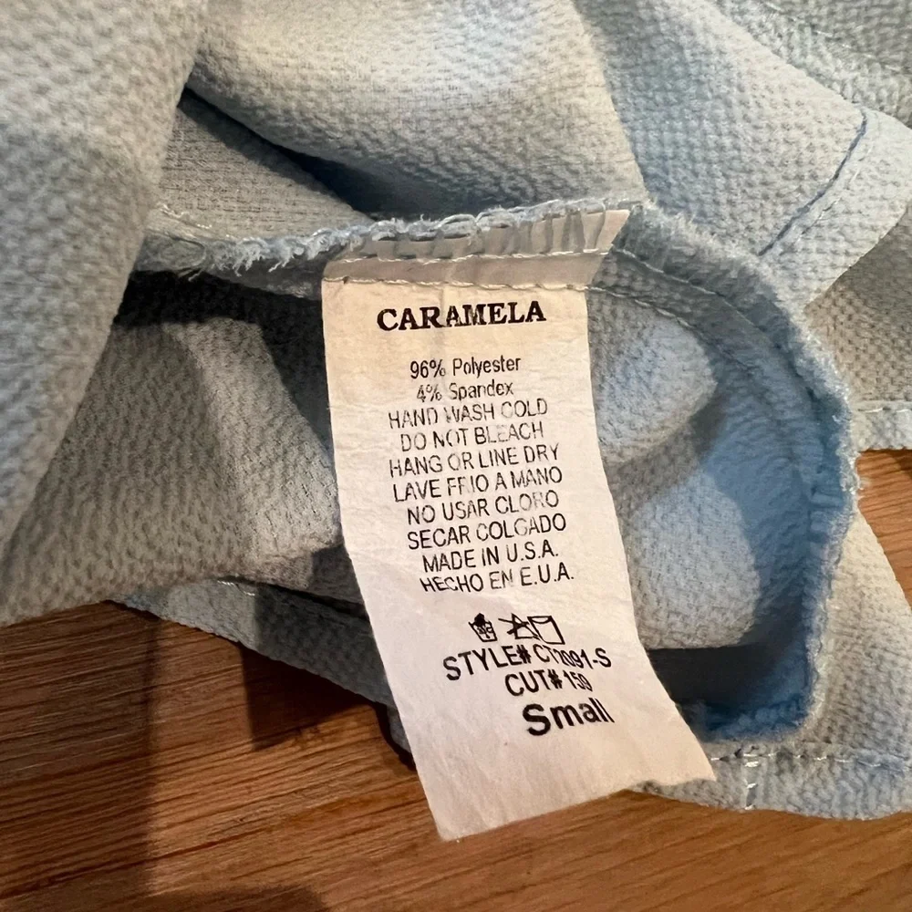 Caramela Preppy Baby Blue Drop Sleeve Blouse with Drop Neck Size Medium